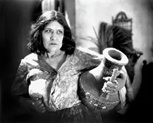 Inez: Inez Gomez - actress
