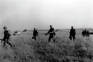 Steppe: Infantry ahead of Stalingrad, 1942