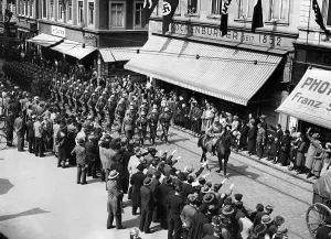 Reached: Infantry troops marching through Heidelberg, 1936