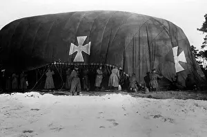 Crewmen: Inflating a German balloon, 1917