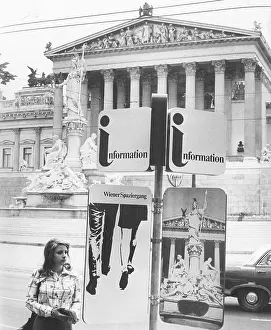 Ringstrasse: Information pillar > Viennese Walk 