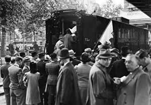 Passive: Information train of the Civil Defense at the