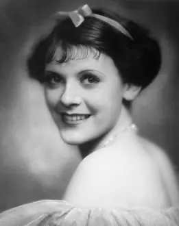 Inge: Inge List in The Czardas Princess, 1934