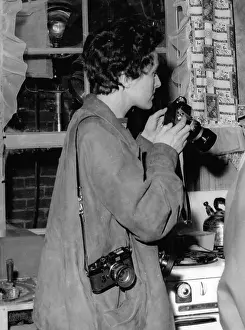 Supervise: Inge Morath, photographer, on set of View from the Bridge