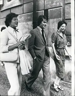 Robertino: Ingrid Bergman, with Robertino and Isabella Rossellini