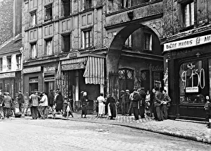 D Arc: Inner-city Paris, 1934