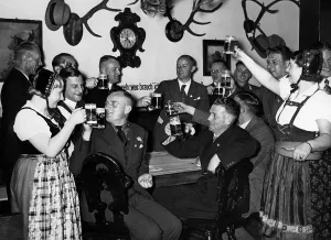 Whom: Innkeeper's Fair on Kaiserdamm, 1935