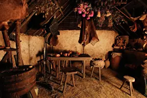 Temps: Inside a Gallic hut