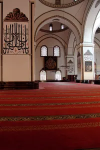 Beyazid: Inside of the Grand Mosque - Ulu Cami in Bursa, Turkey
