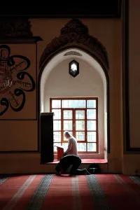 Beyazid: Inside of the Grand Mosque - Ulu Cami in Bursa, Turkey
