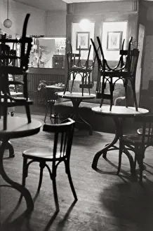 Hawelka: Inside view of Cafe Hawelka