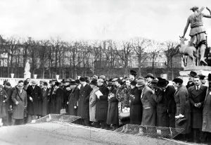 Nationale: Inspection of model allotment gardens in the