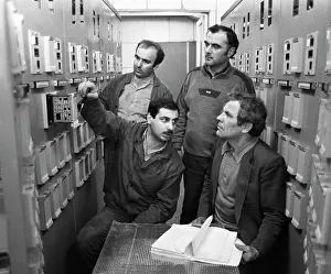 Researcher: Installation of automatic equipment