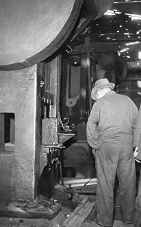 Bochum: Installation work at the Bochumer Verein, 1949