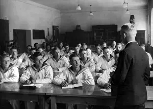 Reintroduction: Instruction at the Naval Intelligence School Muerwik, 1935