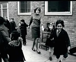 Tackling: Integration of immigrants in UK School System