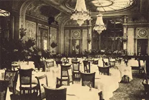 Ciros: The interior of Ciro's restaurant, Paris