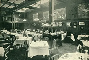 Tablecloths: Interior of a high-class restaurant