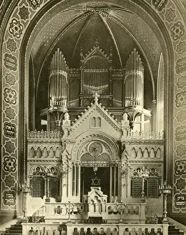 Contains: Interior of the New Synagogue in Berlin, 1931