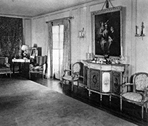 Decorator: Interior of Pickfair