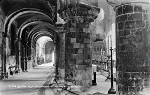 Sturdy: Interior of St. Bartholomew the Great