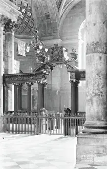 Filtering: Interior of St. Paul's Cathedral