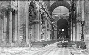 Highlighting: Interior of St. Paul's Cathedral
