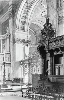 Elaborately: Interior of St. Paul's Cathedral - Bishop's Throne