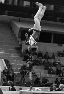 Dismount: International artistic gymnastics competition