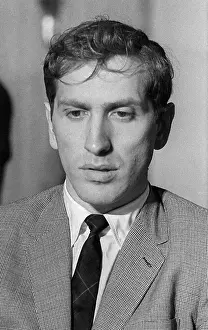Fischer: International chess Grand Master Robert James