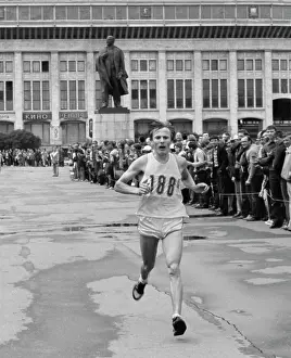 Clocked: International run for prize of Trud newspaper