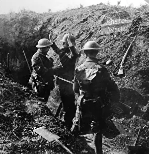 Interrogating: Interrogating a German prisoner during the First World War