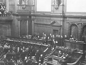Interrupted: Interruption of a Reichstag meeting, 1932