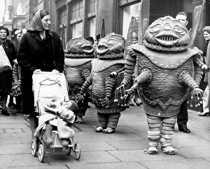 Midgets: Invasion of the Martians