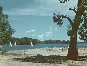 Aung: Inya Lake House site - Rangoon