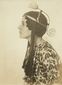 Iphigenie: Iphigenie Buchmann later wife of Camillo