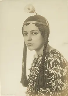 Iphigenie: Iphigenie Buchmann later wife of Camillo