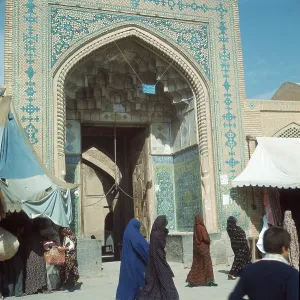 Isfahan: IRAN/ESFAHAN MOSQUE 1976