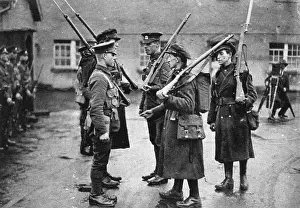 Sentries: Irish Free State troops