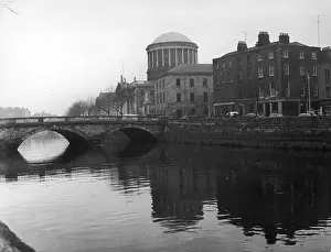 Liffey: IRISH LAW COURTS