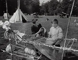 Dresser: Irish Scouts washing up on camp