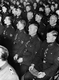 Dorpmuller: With the Iron Cross awarded railway workers, 1943