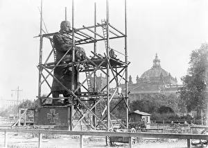 Tiergarten: The Iron Hindenburg statue in Berlin 1919