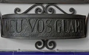 Figueres: Iron relief, Torre Bellesguard, Barcelona