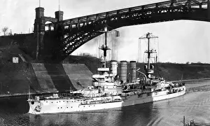 Wilhelmshaven: The ironclad Elsass on her last trip, 1930
