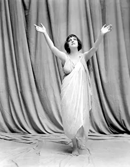 Isadora: ISADORA DUNCAN, undated.. ?