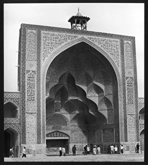 Isfahan: ISFAHAN ARCHWAY