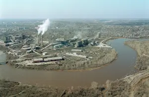 Shortly: Iskitimcement works, 1999