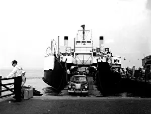 Ferries: ISLE OF WIGHT FERRY