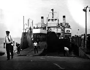 Ferries: ISLE OF WIGHT FERRY